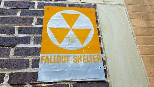 fallout-shelter-2835496_640.jpg