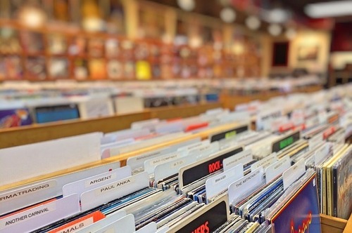 records-978813_640.jpg